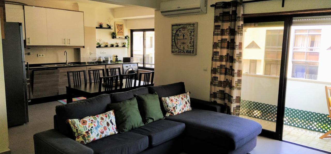 Large Apartment Near The Beach And Lisbon كوستا دا كاباريكا المظهر الخارجي الصورة